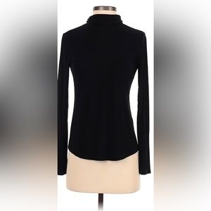 Elie Tahari Long Sleeve Mock Turtleneck